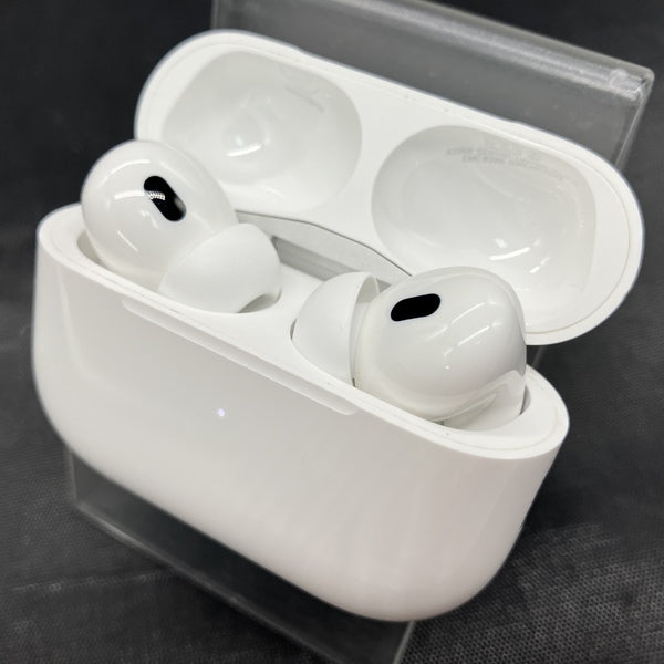 【中古】MagSafe充電ケース(USB-C)付きAirPods Pro(第2世代) MTJV3JA【秋葉原】
