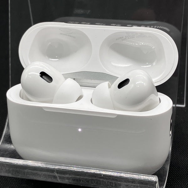 Apple 【中古】MagSafe充電ケース(USB-C)付きAirPods Pro(第2