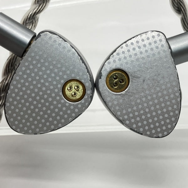 水月雨 (MOONDROP) 【中古】Aria 2【日本橋】 – e☆イヤホン