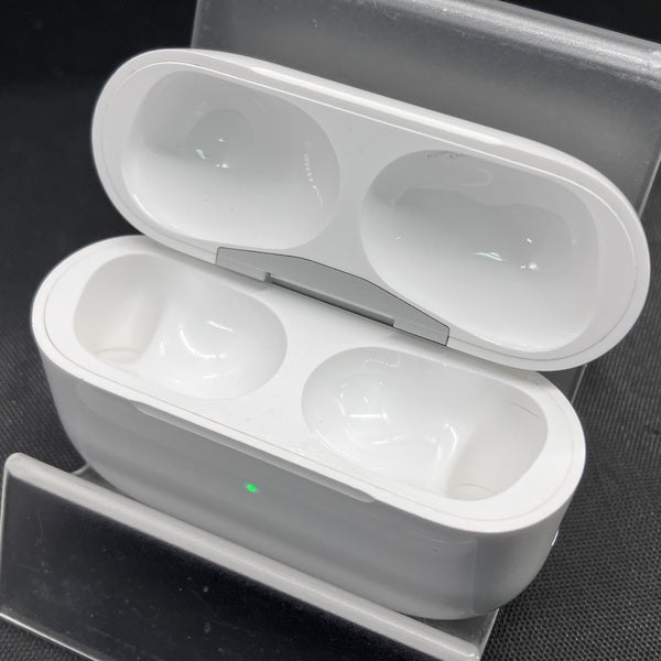 Apple 【中古】AirPods Pro (第2世代) MagSafe充電ケース(USB-C