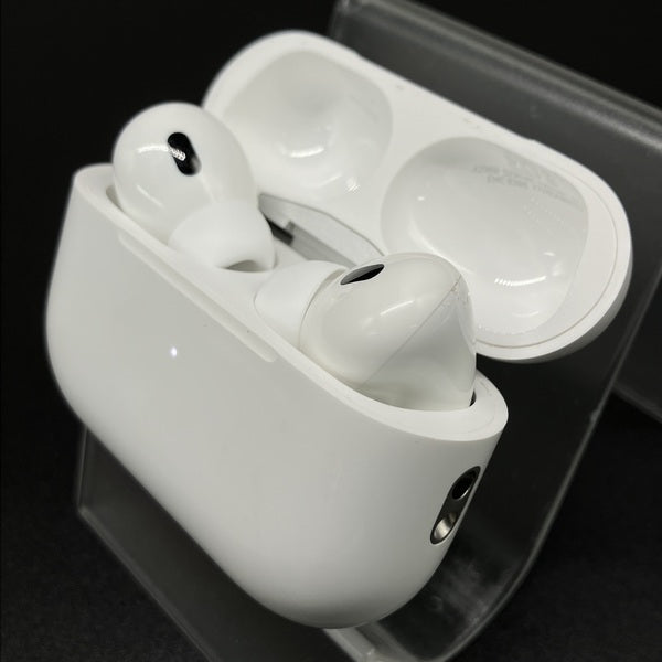 Apple 【中古】MagSafe充電ケース(USB-C)付きAirPods Pro(第2