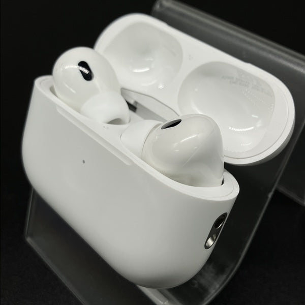 【中古】MagSafe充電ケース(USB-C)付きAirPods Pro(第2世代) MTJV3JA【秋葉原】