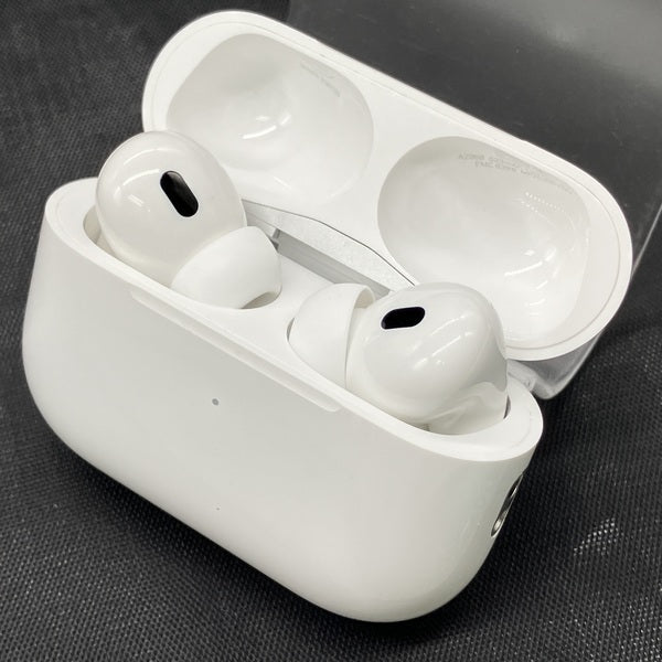 【中古】MagSafe充電ケース(USB-C)付きAirPods Pro(第2世代) MTJV3JA【秋葉原】