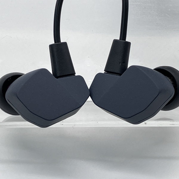 final A4000 イヤホン ダークブルー A4000｜final-イヤホン・ワイヤレスイヤホン・ヘッドホン｜final