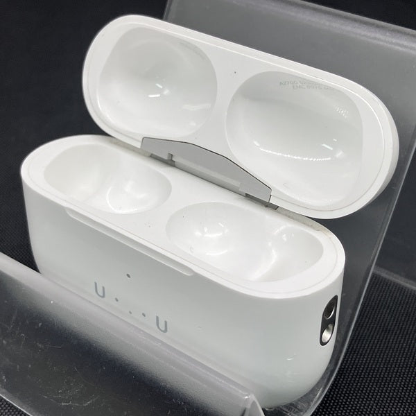 【中古】AirPods Pro (第2世代) 充電ケース (Lightning)【秋葉原】