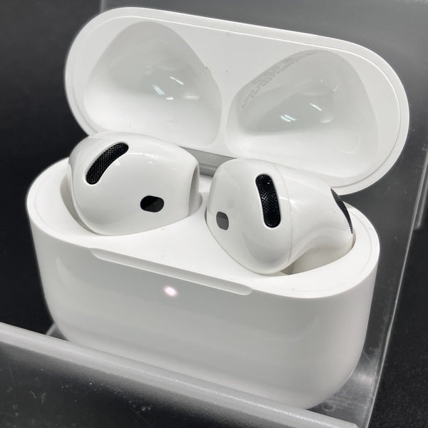 【中古】AirPods 4 MXP93J/A(アクティブノイズキャンセリング搭載)【名古屋】