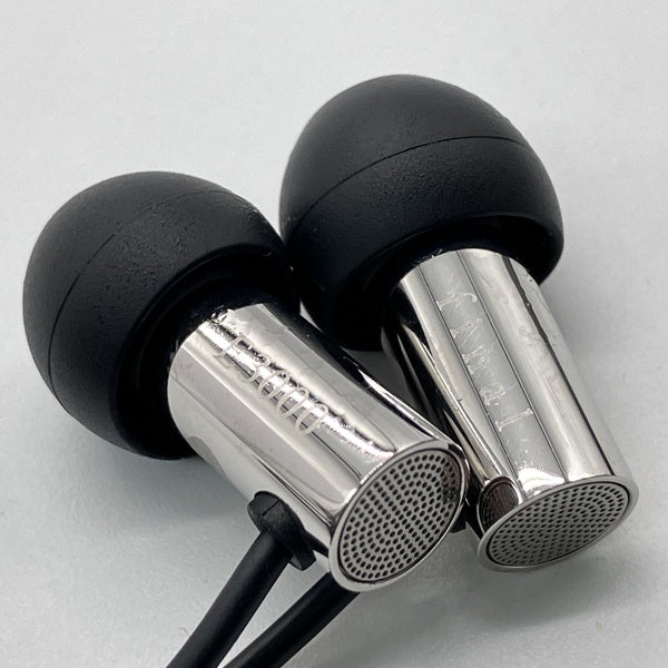 【中古】E3000 【FI-E3DSS】【秋葉原】