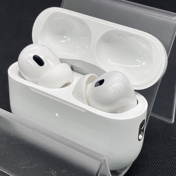 Apple 【中古】MagSafe充電ケース(USB-C)付きAirPods Pro(第2世代