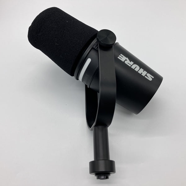 SHURE 【中古】MV7+ポッドキャストキット ブラック 【MV7+-K