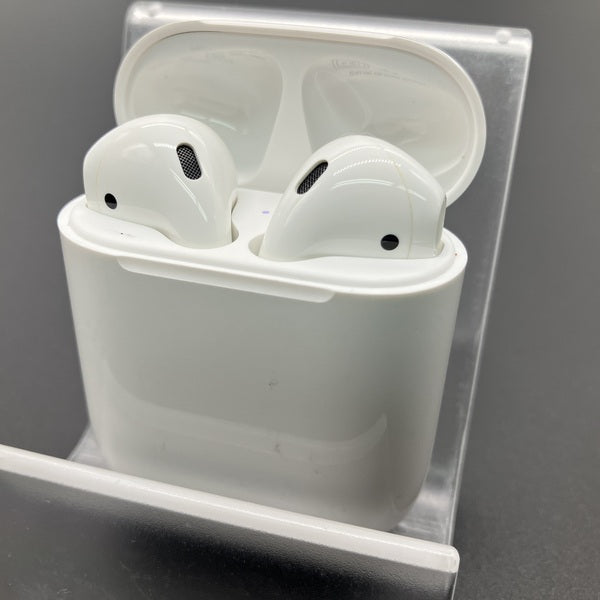 【中古】AirPods MMEF2JA【秋葉原】