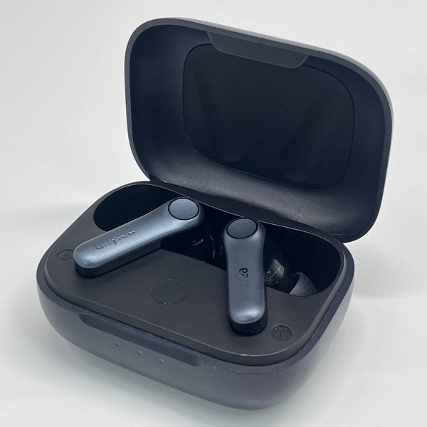 【中古】Air Pro 4 - Black【秋葉原】