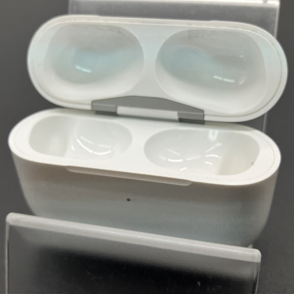 Apple 【中古】AirPods Pro 充電ケース【秋葉原】 – e☆イヤホン