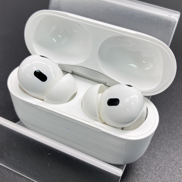 【中古】MagSafe充電ケース(USB-C)付きAirPods Pro(第2世代) MTJV3JA【秋葉原】