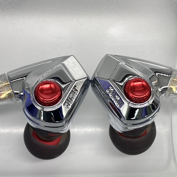 【中古】TITAN S2【秋葉原】