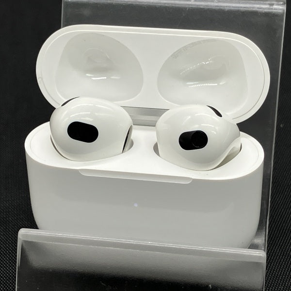 Apple Air Pods MME73J/A【中古品】52250419G02S Apple 【中古】Airpods MME73J/A 3rd Generation【秋葉原】 – e