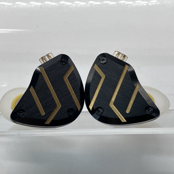【中古】CCA C10 pro(ケーブル欠品)【名古屋】