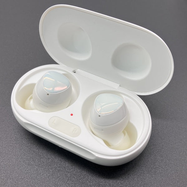 【中古】Galaxy Buds+ ホワイト 【SM-R175NZWAXJP】【秋葉原】