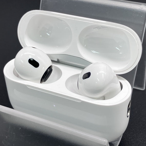 【中古】MagSafe充電ケース(USB-C)付きAirPods Pro(第2世代) MTJV3JA【秋葉原】