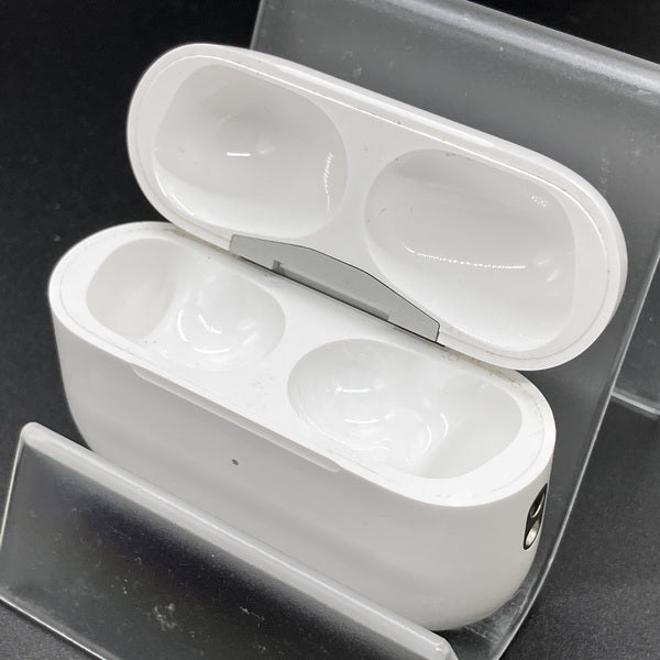 【中古】AirPods Pro (第2世代) 充電ケース (Lightning)【秋葉原】