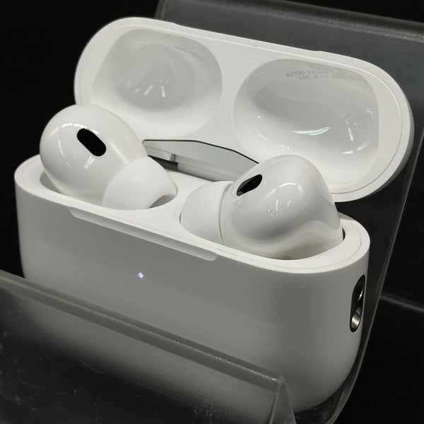 中古　AirPods Pro 2 AirPods Pro 第二世代 MagSafe充電ケース付き 中古 ホワイト
