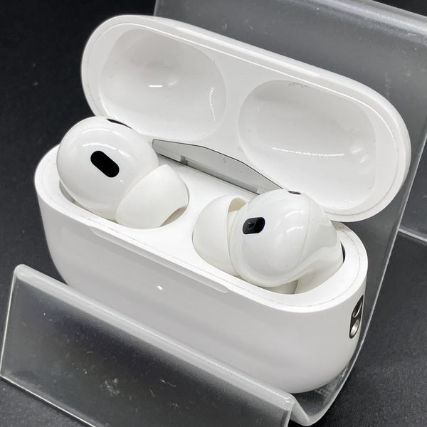 【中古】MagSafe充電ケース(USB-C)付きAirPods Pro(第2世代) MTJV3JA【秋葉原】