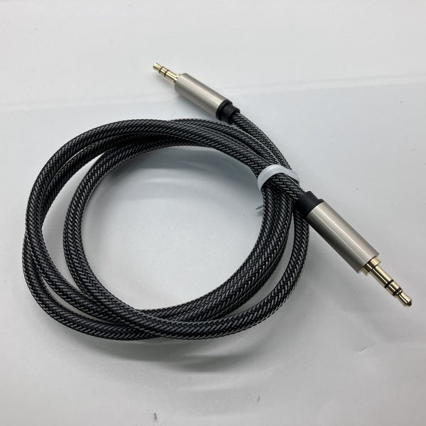 【中古】UGREEN ステレオオーディオケーブル3.5mm-3.5mm【秋葉原】