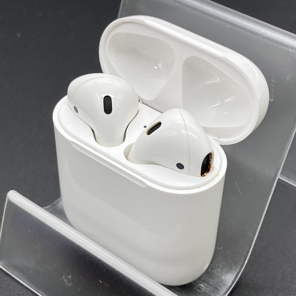 【中古】AirPods MMEF2JA【秋葉原】