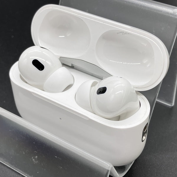 【中古】MagSafe充電ケース(USB-C)付きAirPods Pro(第2世代) MTJV3JA【秋葉原】
