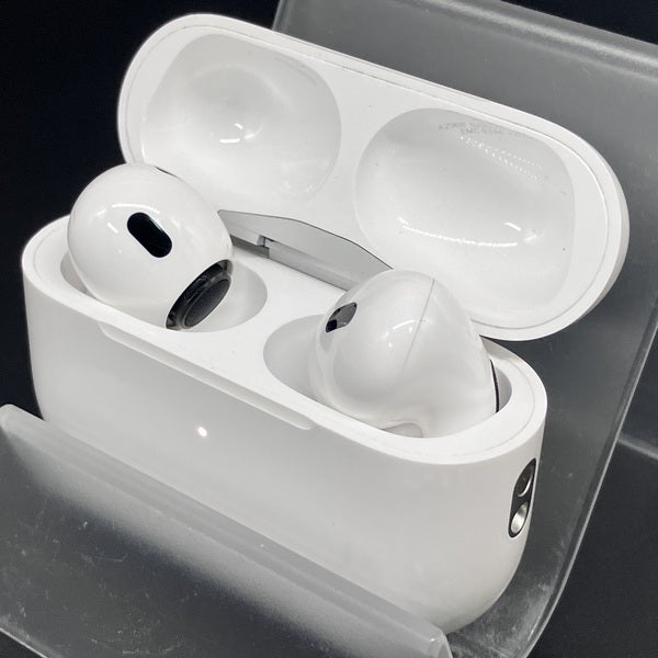 【中古】MagSafe充電ケース(USB-C)付きAirPods Pro(第2世代) MTJV3JA【秋葉原】