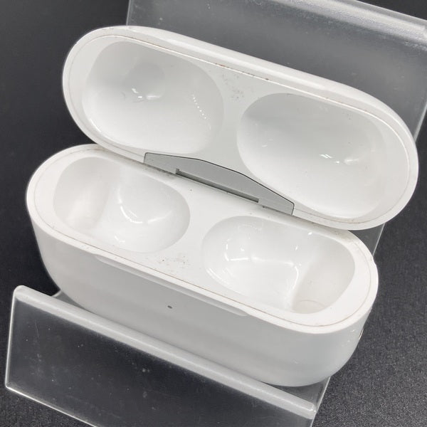Apple 【中古】AirPods Pro (第2世代) 充電ケース (Lightning
