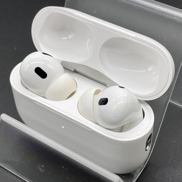 【中古】MagSafe充電ケース(USB-C)付きAirPods Pro(第2世代) MTJV3JA【秋葉原】