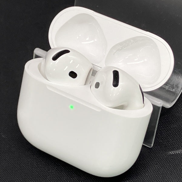 【中古】AirPods 4 MXP93J/A(アクティブノイズキャンセリング搭載)【秋葉原】
