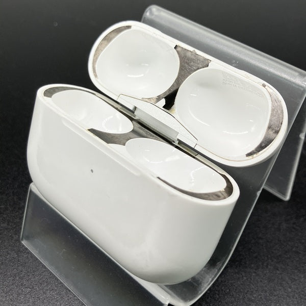 Apple 【中古】AirPods Pro 充電ケース【秋葉原】 – e☆イヤホン