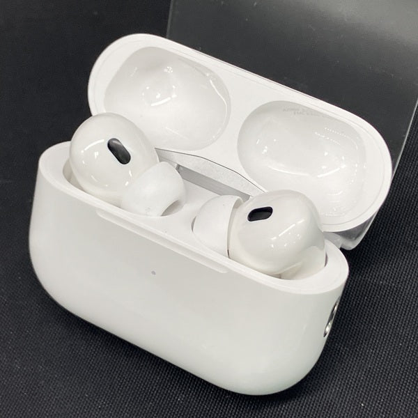 【中古】MagSafe充電ケース(USB-C)付きAirPods Pro(第2世代) MTJV3JA【秋葉原】