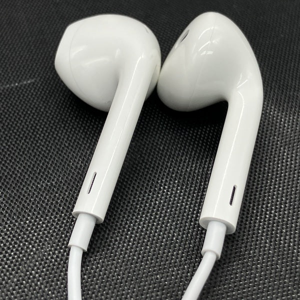 【中古】Apple EarPods with Remote and Mic【仙台】