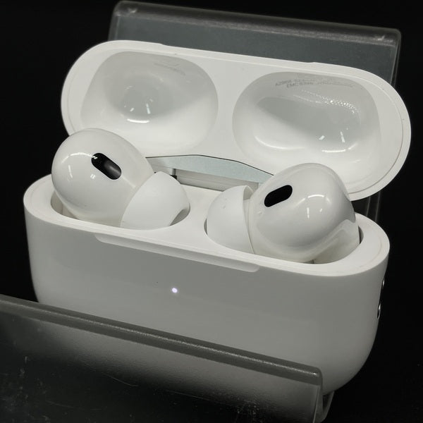 【中古】MagSafe充電ケース(USB-C)付きAirPods Pro(第2世代) MTJV3JA【秋葉原】