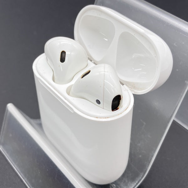 【中古】AirPods MMEF2JA【秋葉原】
