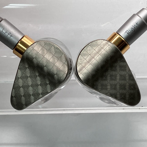 【中古】Surface【E14D】【秋葉原】