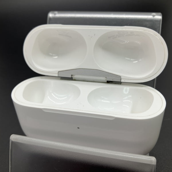 【中古】AirPods Pro (第2世代) 充電ケース (Lightning)【秋葉原】