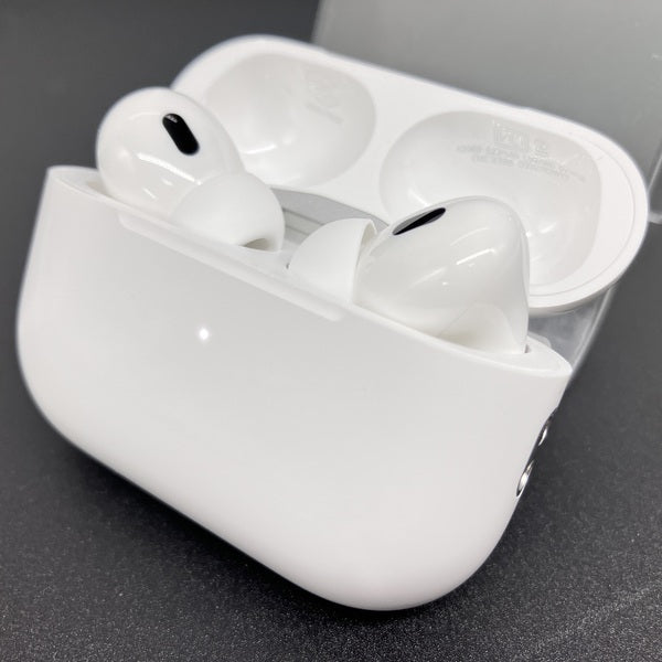 Apple 【中古】MagSafe充電ケース(USB-C)付きAirPods Pro(第2世代