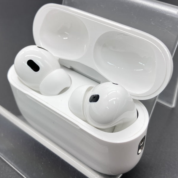 【中古】AirPods Pro 2 BLUETOOTH MagSafe充電ケース Apple 【中古】MagSafe充電ケース(USB-C)付きAirPods Pro(第2世代