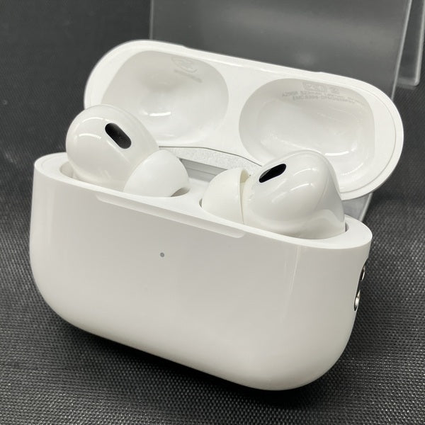 Apple 【中古】MagSafe充電ケース(USB-C)付きAirPods Pro(第2世代