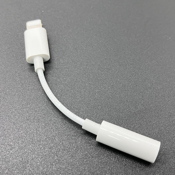 ヘッドホンジャックアダプタ Apple（アップル） USB-C 3.5 mmヘッドフォンジャックアダプタ