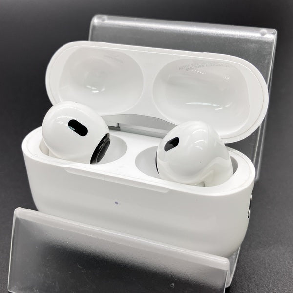 Apple 【中古】MagSafe充電ケース(USB-C)付きAirPods Pro(第2世代