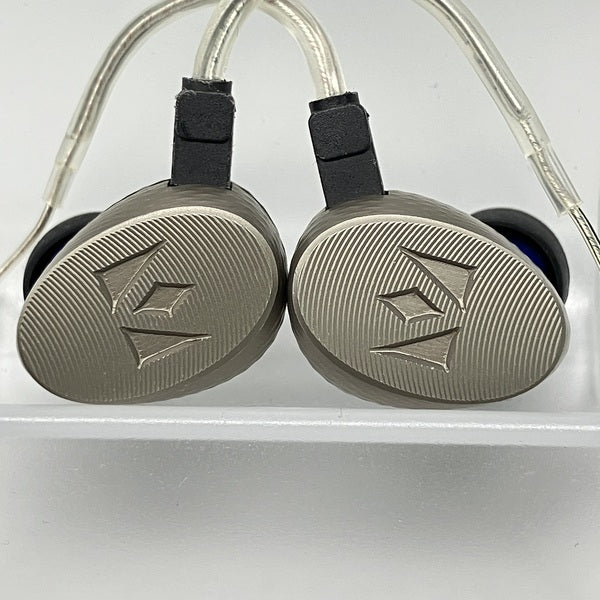 Noble Audio 【中古】KATANA ユニバーサルIEM 【NOB-KATANA】【秋葉原