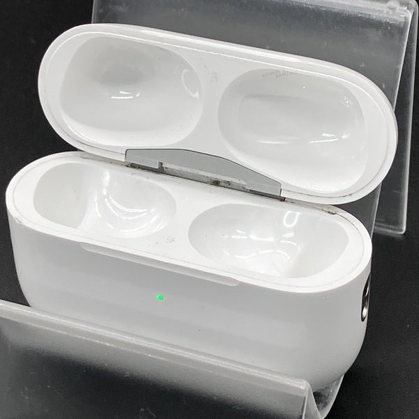 Apple 【中古】AirPods Pro (第2世代) MagSafe充電ケース(USB-C) – e