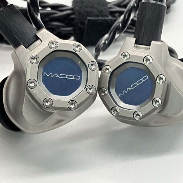 MADOO 【中古】Typ821 【MDO-T821-TI】【秋葉原】 – e☆イヤホン