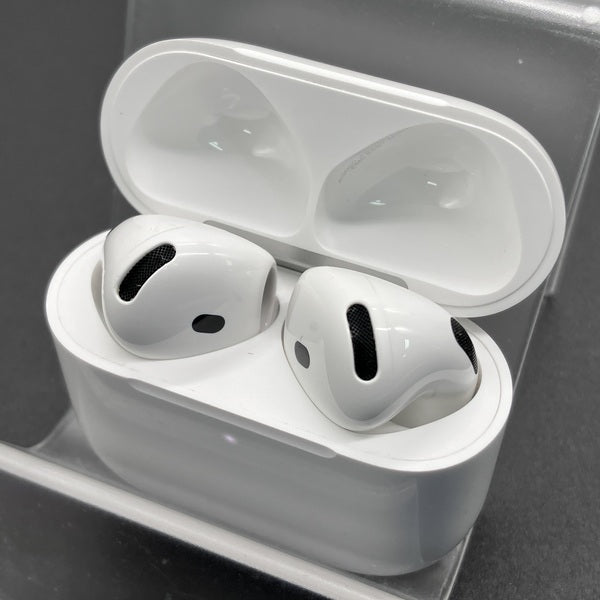 Apple 【中古】AirPods 4 MXP93J/A（アクティブノイズキャンセリング