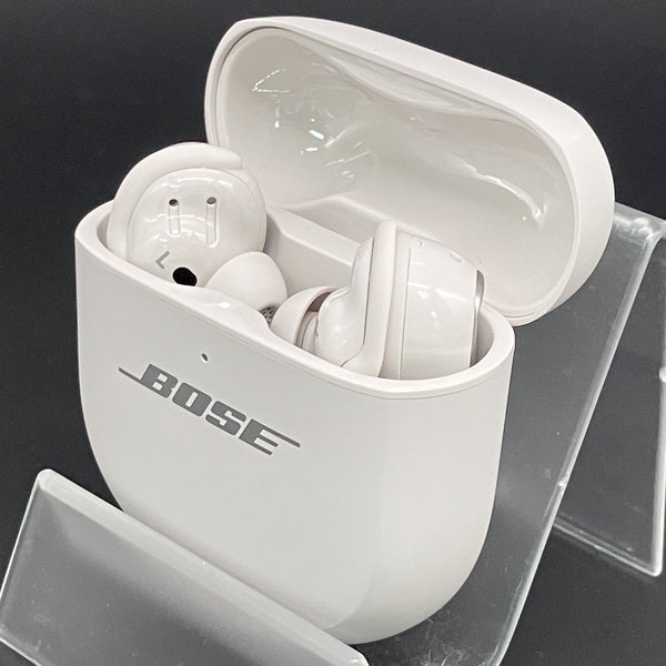 中古】BOSE QuietComfortUltraEarbuds(第1世代)白 Bose QuietComfort