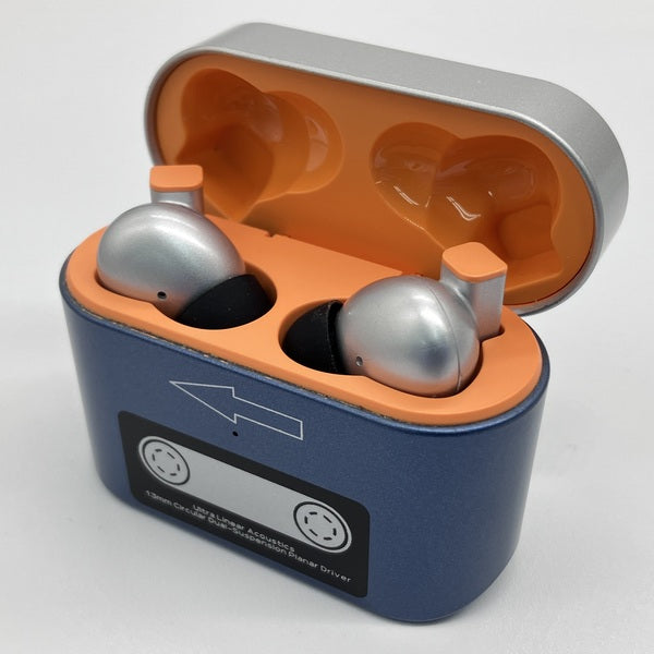 刻命 時雨さん専用【新品未使用】new-ushua3 　ワイン 8月12日まで実施、目を惹きつける斬新なケースの機械式腕時計 『Azusa